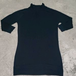 💛5 for $20💛F21 Contemporary Soft &Stretchy Black Mock Neck